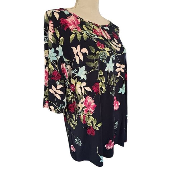Charter Club Women’s Plus Blouse Top Bell Sleeve sz 2X Multicolored Floral NWT - Picture 2 of 8
